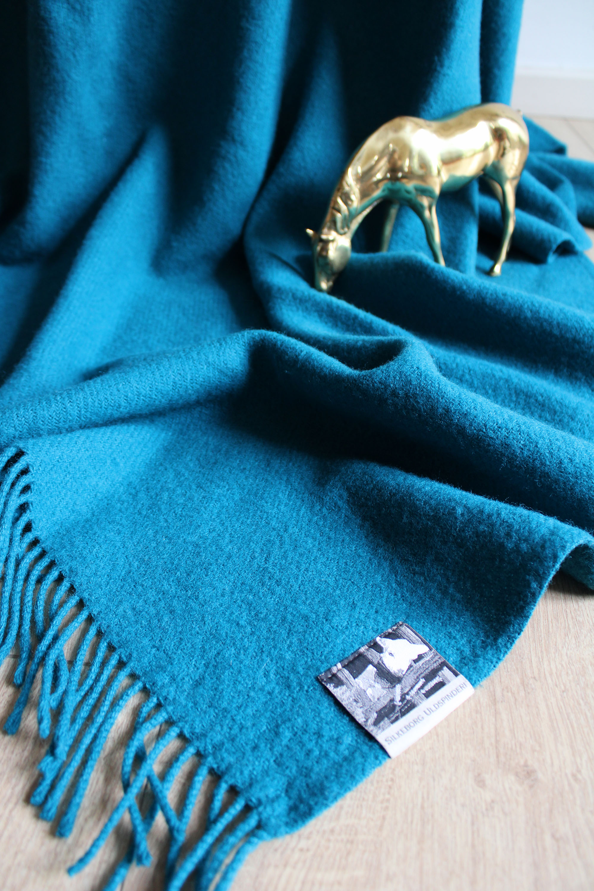 Azuur blauwe wollen plaid, Silkeborg Uldufspindiri. Zachte deken.