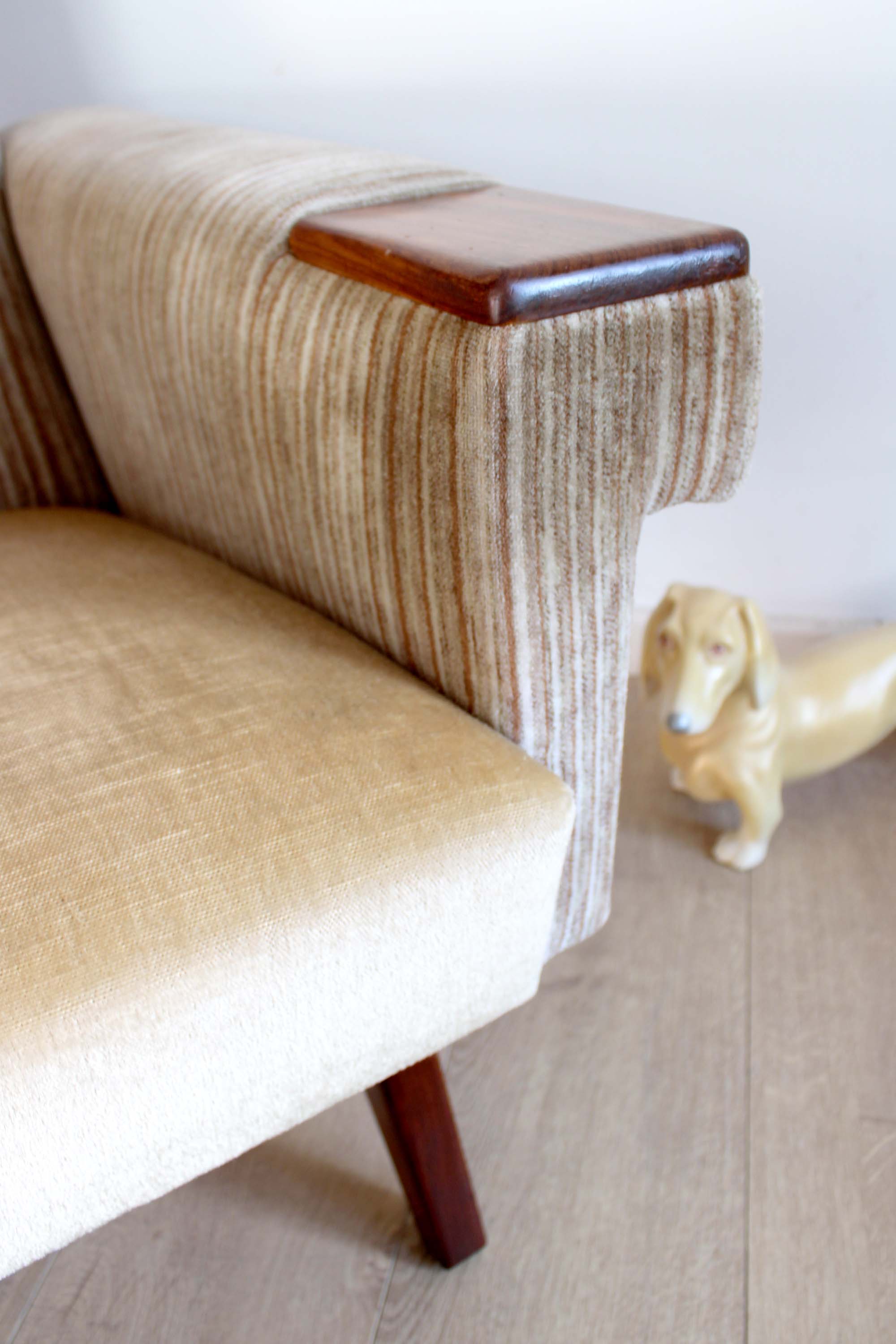 Heerlijke vintage Mid Century fauteuil. Retro design lounge stoel