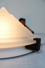 Witte vintage plafondlamp / plafonnière - T9317 - Ikea. Retro design lamp in Memphis stijl.