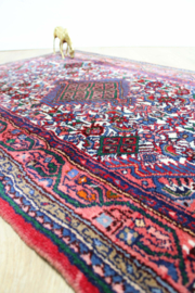 Kleurrijk handgemaakt vloerkleed. Roze vintage tapijtje / deur / badmat
