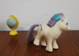 Baby Glory: Vintage G1 My Little Pony - Hasbro. Retro speelgoed unicorn