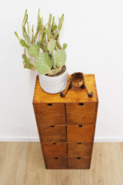Houten vakkenkastje - Ikea - Moppe. Kleine retro ladekast