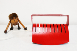 Rode vintage wandlamp - Strimma -IKEA - Kurt en Marianne Hagberg. Retro lamp