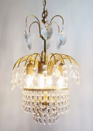 Kleine goudkleurige vintage kroonluchter. Hollywood Regency hanglamp