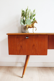 Vintage kaptafel met drieluik spiegel. Houten Mid Century kast / retro dressoir