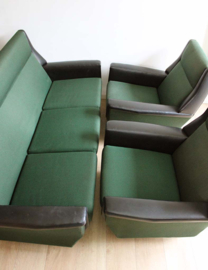 Groen / zwarte vintage bank met 2 fauteuils.  Retro design zithoek