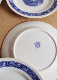 Grote set aardewerk borden, Boch La Louviere. Blauw/wit  vintage servies