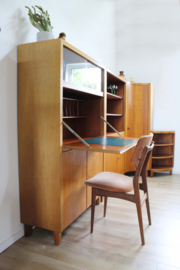 Vintage Musterring wandmeubel met hoekkast en bureau. Houten retro modulair kast.