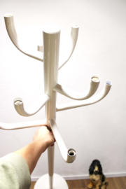 Staande vintage cactus kapstok. Wit metalen retro design coat rack