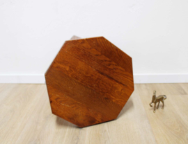 Robuust vintage krukje. Brutalist planten / bijzet tafel