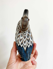 Houten vintage eend. Handgemaakt retro vogel beeld