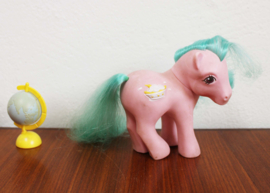 Banana Surprise, ijscoupe. Vintage My Little Pony - G1 - Hasbro. Retro MLP paardje