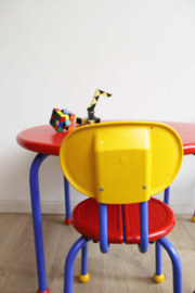 Vintage kindertafel met 2 stoeltjes - Puzzle - IKEA. Retro tafel - Memphis stijl.