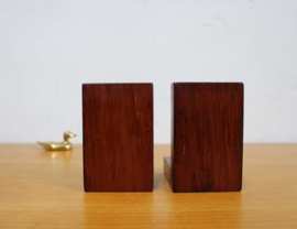 Set houten vintage boekensteunen met ankers en nautische presse papier.