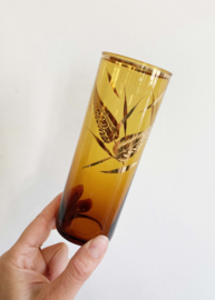Set vintage longdrink glazen. Retro glazen van bruin glas met gouden details