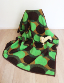 Grote retro deken van Didas. Vintage sprei van dralon, groen - bruin