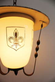 Antieke hanglampje met bronzen details. Glazen vintage lamp.