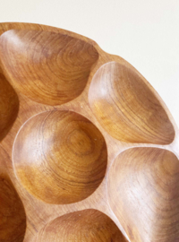 Houten vintage snackschaal. Rende retro schaal / dienblad - teak