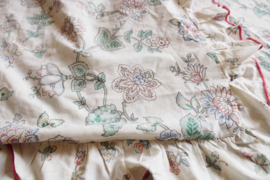Vintage bloemetjes dekbedovertek met kussensloop. Retro beddengoed / dekbedhoes