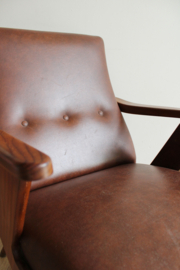Bruine vintage fauteuil. Retro Mid Century design stoel