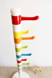Vrolijke vintage kapstok - Krokig - Ikea. Staande retro kapstok