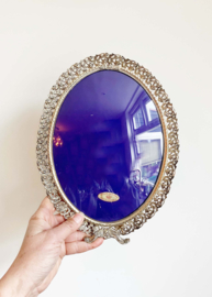 Zilverkleurige ovale fotolijst in barok lijst met bol glas, bronzo argentato