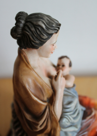 Groot vintage beeld van Scaggiari, Capodimonte. Moeder met baby, Madonna?