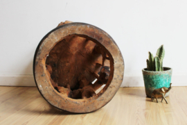 Handgesneden houten vintage kruk, Kameroen? Boho tafeltje / Artifact