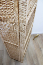 Rotan vintage kast  met planken.  Rieten Boho Wabi Sabi kastje