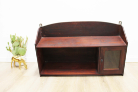 Vintage kast voor aan de muur. Antiek look houten wandkastje.
