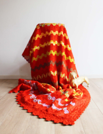 Vrolijke handgemaakt sprei. Oranje vintage sierdeken / quilt