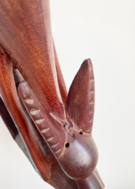 Groot vintage beeld - antilope met kalf. Retro hert / ree / gazelle