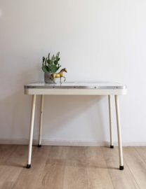 Vintage Brabantia tafel. Witte retro keukentafel / eettafel