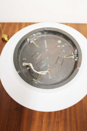 Grote witte vintage plafonnière RZB/DKN Leuchte. Glazen retro plafond lamp