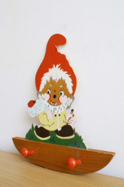 Vintage kapstok met kabouter. Houten retro kapstokje voor kids