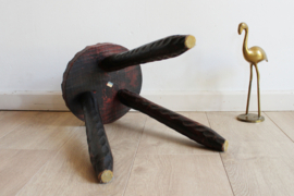 Spaanse houten kruk. Vintage krukje / Brutalist plantentafel