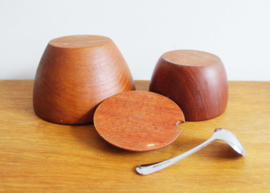 Set teakhouten schaaltjes met lepel. 2 vintage bakjes / kommetjes