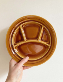 Set aardewerk vintage fondue borden. 6 retro bordjes groen/bruin.
