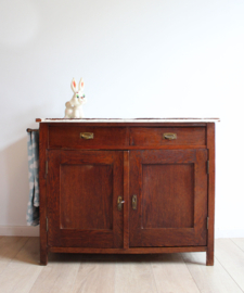 Houten antieke commode. Vintage kast / Art Deco dressoir