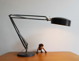 Industriele retro design lamp - Hala. Vintage bureaulamp met zwenk arm.