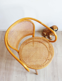 Houten vintage cafe stoel met armleuning. Retro stoeltje in Thonet stijl, model 210?
