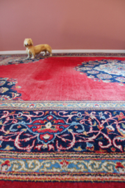 Rood vintage Oosters tapijt met bloemen, Kirman/Kerman . Handgemaakt Perzisch kleed.
