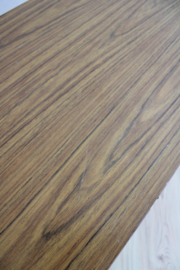 Houten vintage salontafel. Retro design tafel / coffee table