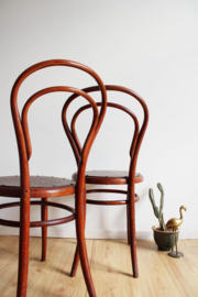 Set houten vintage bistro stoelen. Retro cafe stoeltjes,  Jacob & Josef Kohn- Thonet stijl
