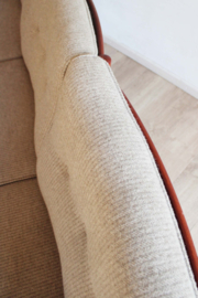 Prachtige Deense design bank - Farstrup Møbler. Retro sofa met beige wollen bekleding