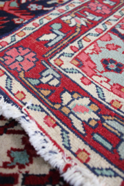 Kleurrijk handgemaakt vloerkleed. Roze vintage tapijtje / deur / badmat
