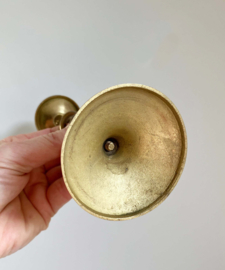 Goudkleurige vintage kandelaar. Opengewerkte messing (?) kaarsenhouder