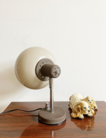 Retro design wandlampje, Dijkstra? Vintage lamp met bol kap.