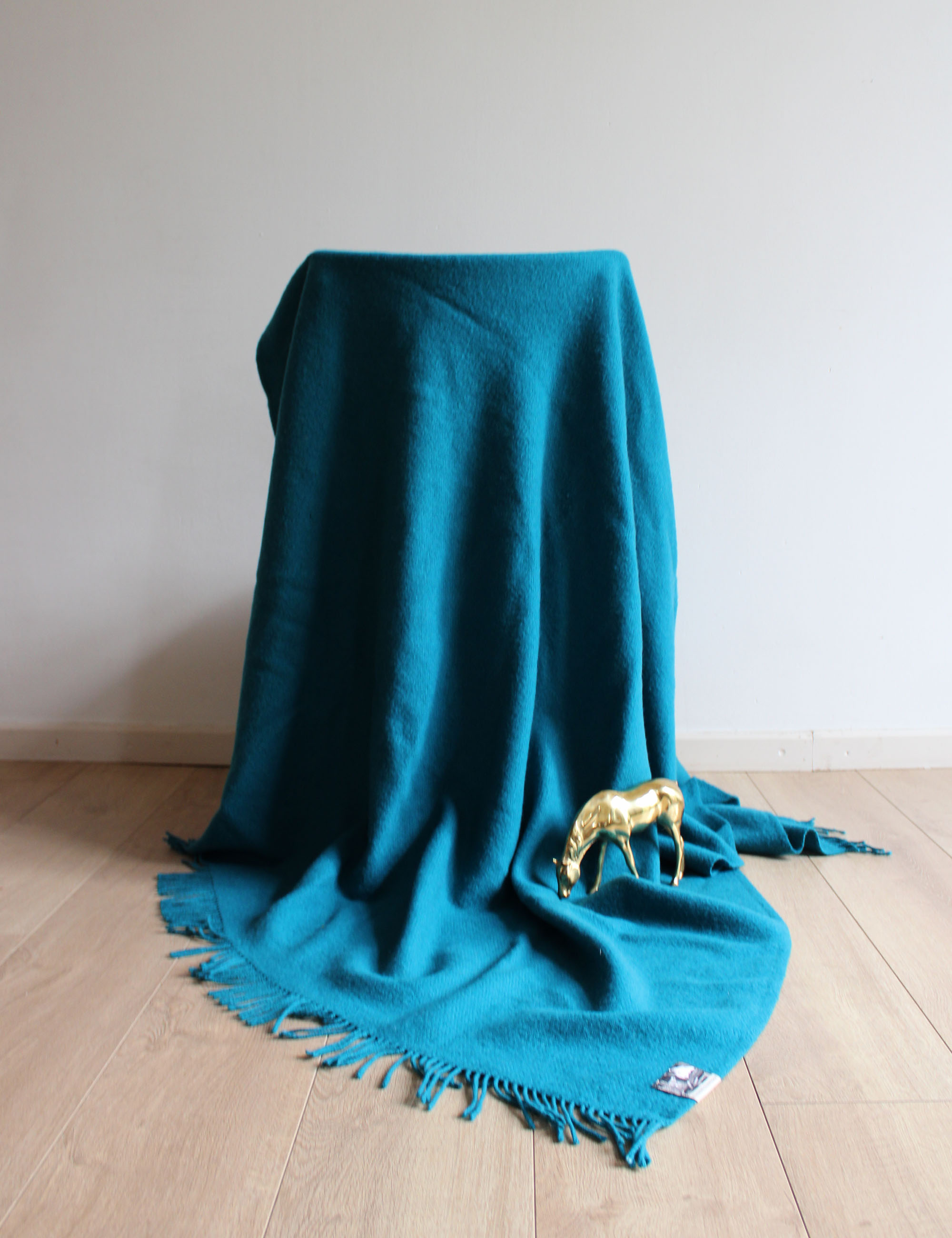 Azuur blauwe wollen plaid, Silkeborg Uldufspindiri. Zachte deken.