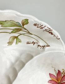Set van 2 keramieken schalen met wilde bloemen. Vintage borden